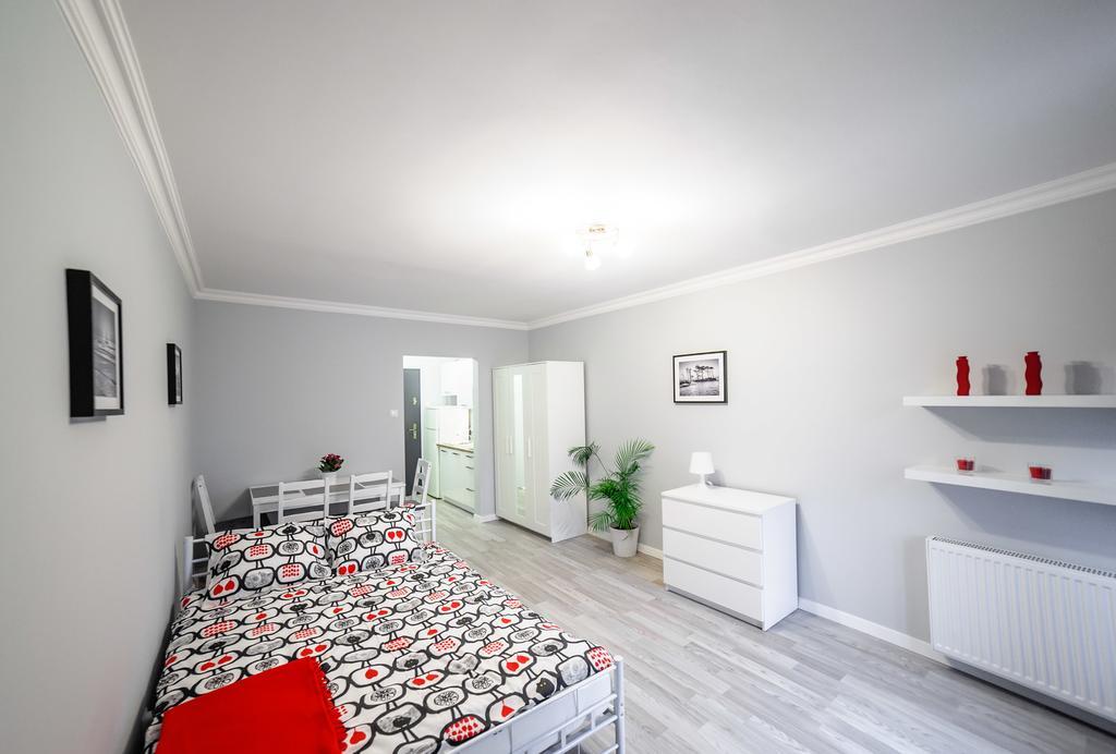 Апартаменти Apartament Grojecka Korotynskiego Варшава Номер фото